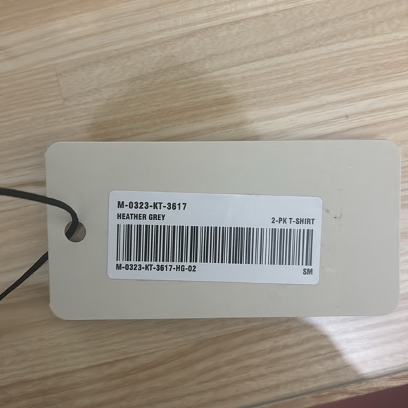 Ovo pack of 2 t shirts never worn with tags - Picture 4 of 5